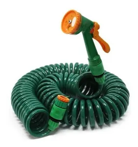 KIT DE RIEGO CON MANGUERA RETRACTIL (152020)